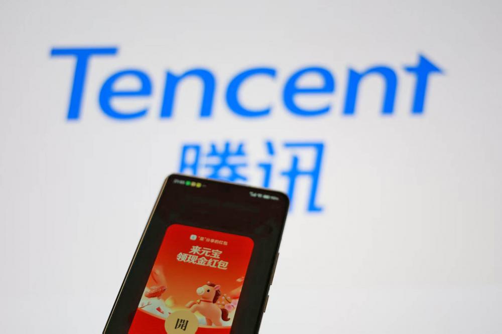 全面AI化 腾讯C端超级入口争夺战大反击